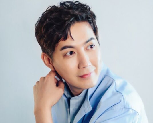 여친이 몰래 지원해서 배우 되었는데 다른 여자랑 결혼
