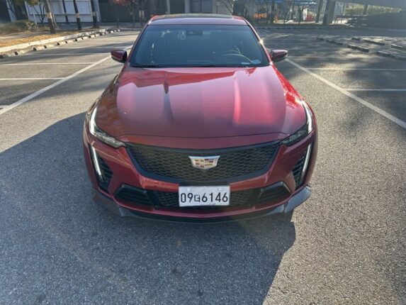 “M5보다 3천만원 더 싸고 빠르다고?” 캐딜락 CT5-V 블랙윙 고성능 세단 시승기