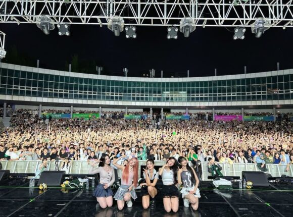 ‘Super Lady’에서 ‘Allergy’까지… (여자)아이들, 대학 축제 뜨겁게 달궈