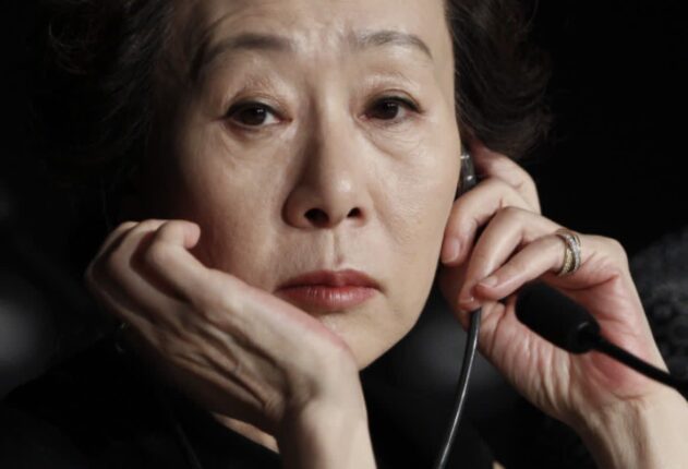 76살에 운명적인 사랑 만나게 된다는 윤여정