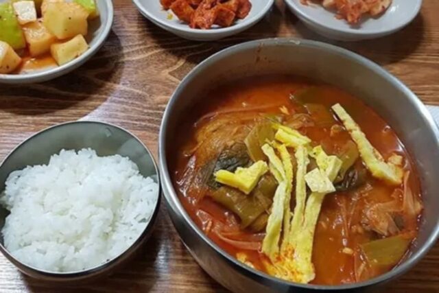 오랜시간 끓여, 진한 국물이 매력적인 육개장 맛집 BEST5