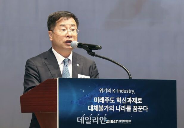 산업부, 산업현장서 석유화학 기업 위기극복 방안 모색