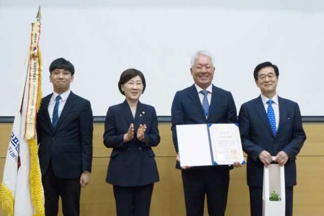 한국프랜차이즈산업협회, 환경보전 유공 대통령 단체표창 수상 ‘영예’