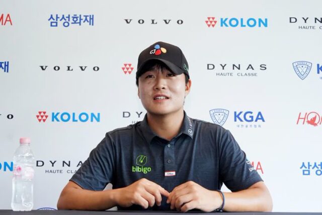 단독 2위 오른 김민규, 유리알 그린에서도 버디 6개