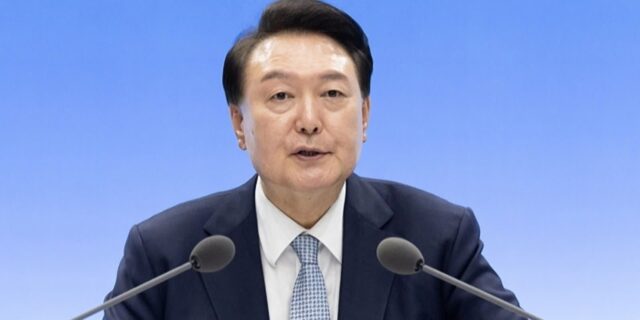 윤석열 대통령 탄핵 국회청원 동의 10만 돌파…사흘 만에 동의 수 충족