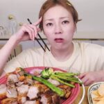 먹방 유튜버 ‘입짧은햇님’, 바싹 구운 삼겹살 먹다 돌연 방송 중단…충격적인 근황