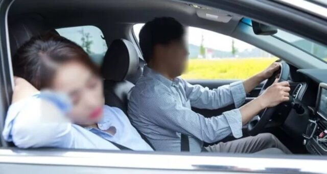 고속도로서 남편과 말다툼하다 내린 아내… 버스에 치여 숨져