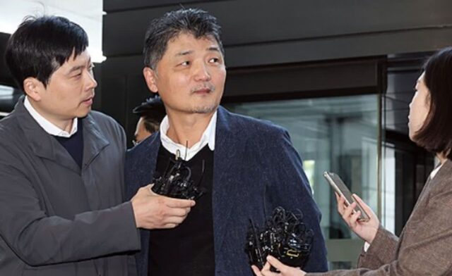 길어지는 김범수 檢조사…커지는 카카오 ‘위기감’
