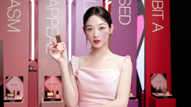 이유미, 나스 블러쉬 팝업스토어에서 ‘쿨톤 여름 메이크업 선보여