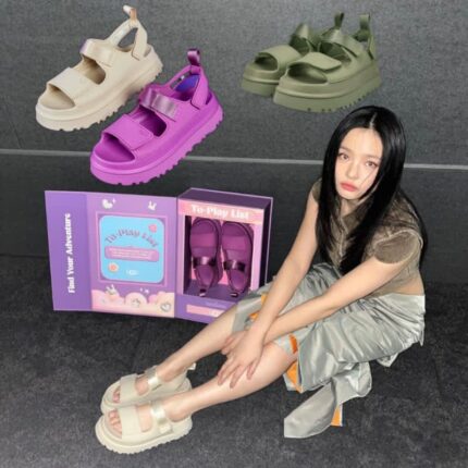 요즘 핫한 어그 샌들 골든글로우 슬리퍼