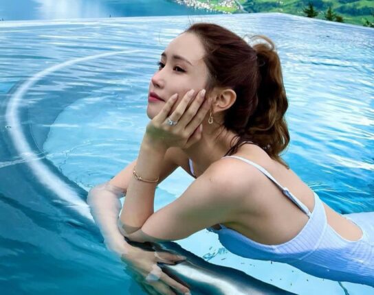 중국서 한시간에 25억씩 번다는 미스 춘향 출신 스타