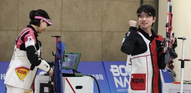 ‘한국 첫 메달’ 사격 박하준·금지현… 10m 공기소총 혼성 ‘은메달’ 확보