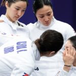 ‘세계랭킹 2위’ 여자 펜싱 에페 대표팀, ‘9위’ 프랑스에 지고 눈물 흘리며 국민들에 사과