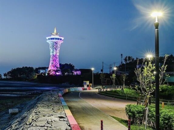 충남 홍성 가볼만한곳 3곳 (홍성스카이타워, 국립서해안기후대기센터, 그림같은수목원)