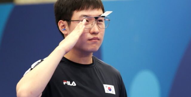 ‘말년 병장’ 조영재, 남자 25m 속사권총서 ‘깜짝 은메달’… 한국 사격 역대 최다 메달