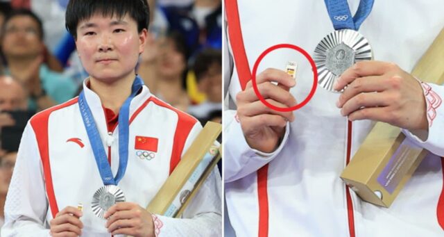 안세영에 패배한 중국 선수가 시상대에서 메달과 함께 들어 올린 ‘이것’… 감동 자아냈다