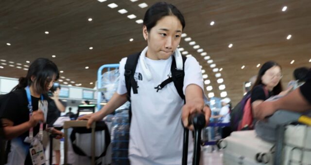 안세영, 기자회견 불참 이유 묻자 머뭇거리더니… “협회서 아무 말도 말고 기다리라 해”