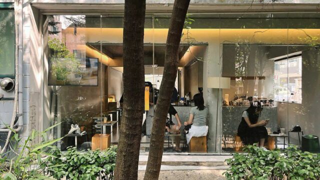 혼자 여유롭게 즐기기 좋은 양재천 카페거리 카페 3곳