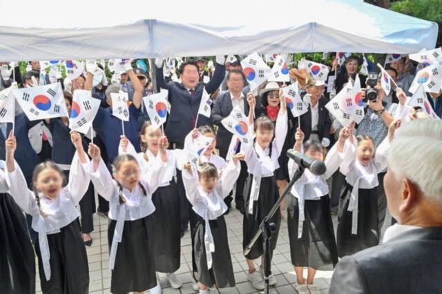 “일제강점기가 삶의 질 올라”… 광복절 전날 ‘역사 왜곡’ 교육한 부산 중학교
