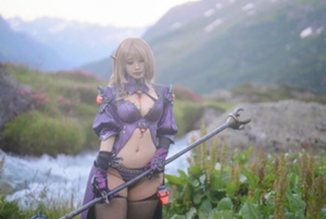 MMORPG ‘롬(ROM)’ 알프스 배경 코스프레 공개
