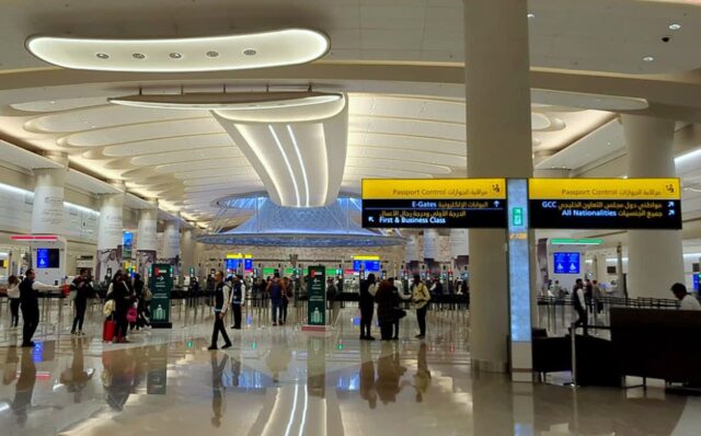 여권 없이 여행 가능해진다… 세계 최초 생체 인식 출입국 도입하는 ‘이 공항’