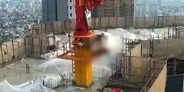 ‘23살 노동자 감전사’ 사고 장면 담긴 CCTV 공개… 뒤늦게 발견하고도 40분 더 방치 (영상)