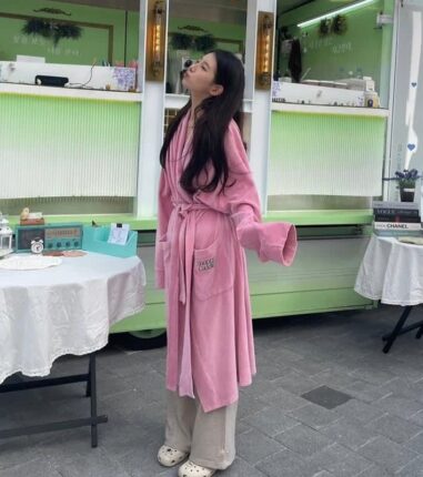 (집순이들 사이 난리남!!) 청순해 반응 터진 수지 로브 브랜드