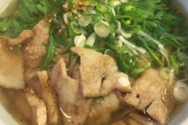 돼지고기의 고소한 맛과 쫄깃한 국수의 환상 조합, 고기국수 맛집 BEST5