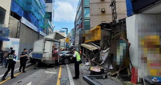 부산 해운대서 70대 운전자 몰던 벤츠 승용차 인도 돌진…행인 2명 사망