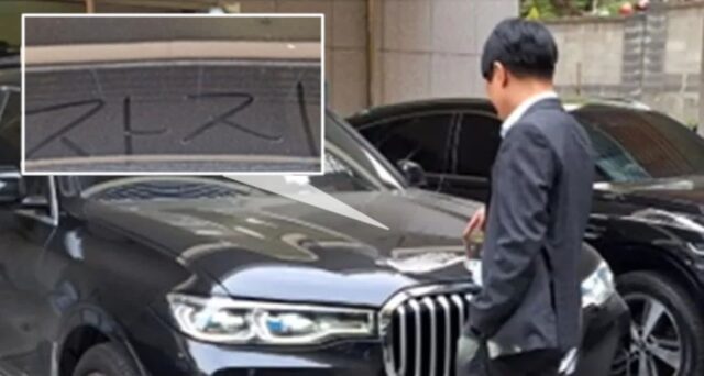 먼지 쌓인 BMW 차량 보더니… ‘ㅈㅈ’라고 19금 낙서한 양복남