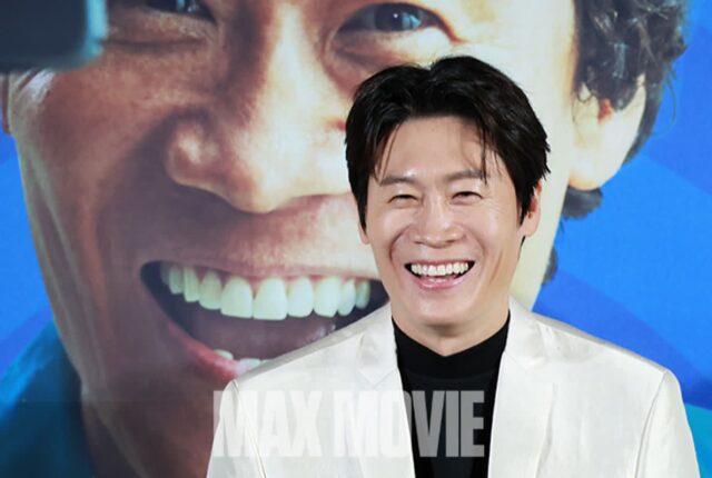 [맥스포토] 진선규, 포스터만 봐도 웃음 폭발!