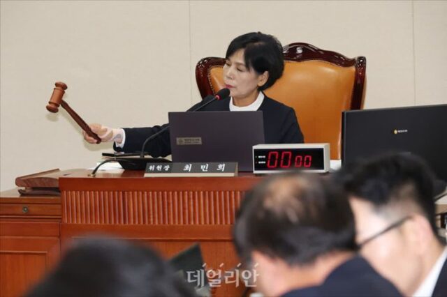 올해 과방위 국감 화두 ‘통신비 인하’…통신사·삼성 줄줄이 국감장