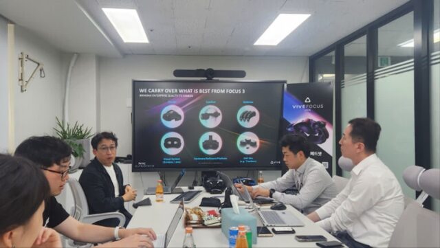 HTC, 고성능 XR 헤드셋 ‘바이브 포커스 비전’으로 게임·기업 사용자 정조준