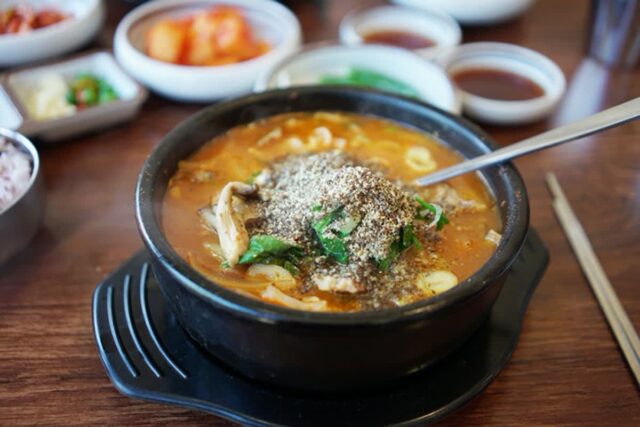 장기동돼지국밥 진하고 맛있는 진리국밥 김포한강점