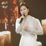 가수 장윤정, 립싱크 논란 해명… “음원 틀고 입만 벙긋한 적 없어”