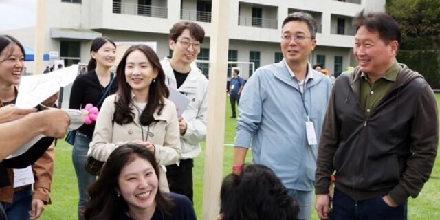 SK 최태원 회장, 몰래 좋은 일 하고 있었네… 장학생 5천명·박사 947명 배출한 이곳