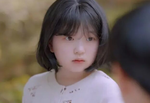 AI도 초등학생으로 인식하는 초 동안 20대 배우