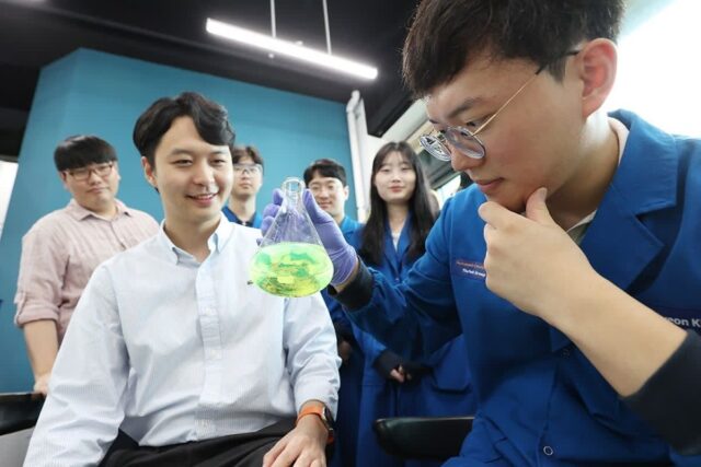 세계 최초 ‘원자 편집’ 성공, 신약 개발 혁신 가능할까