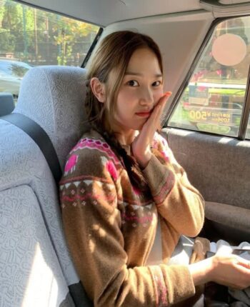 (가을,겨울 코디하기 좋은) 장희령 베네통 니트