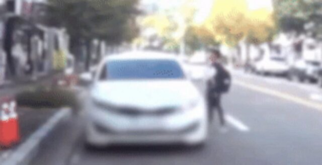 충북 청주서 20분 만에 차 2대 훔쳐 운전한 범인… 잡고 보니 책가방 멘 11살 아이였다