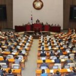 민주당 정치인 출신 경기도의회 공무원, 만취한 채 강남서 알몸으로 절도
