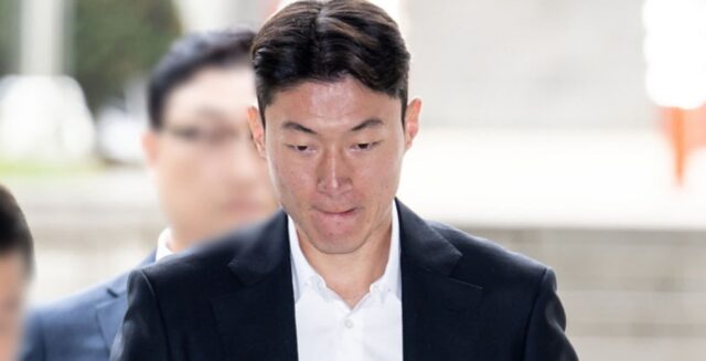 ‘불법 촬영’ 황의조, 첫 재판서 혐의 인정… “선수 활동 하도록 선처”