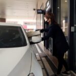 “손님 차 긁고 반반 부담 하자는 게 잘못인가요?” .. 발렛 주차 알바의 하소연