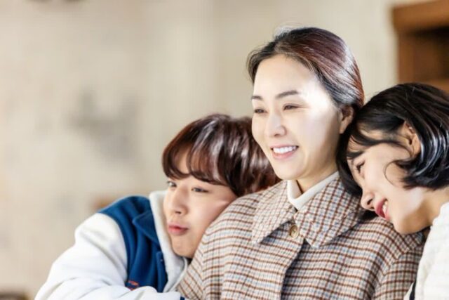 [오늘 뭘 볼까] 배우를 보는 맛..영화 ‘세상 참 예쁜 오드리’