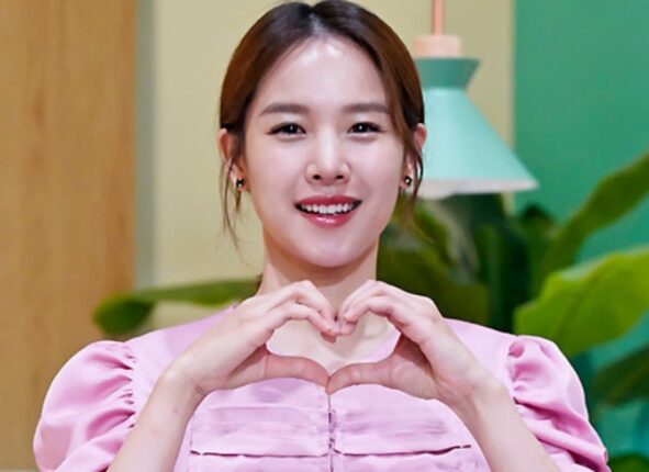 이동건과 이혼하고 연하남과 사귄다고 발표했다 사과한 여배우