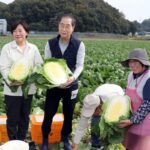 배추 산지 찾아간 한 총리 “김장철 배추 공급에 정부도 최대한 지원”