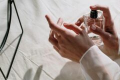 이제 향수도 ‘쇠맛’!