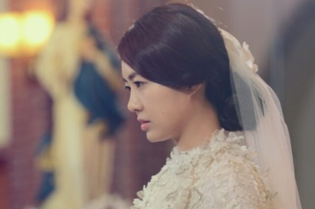 장동건에게 주먹 날리더니 23살에 결혼한 여배우