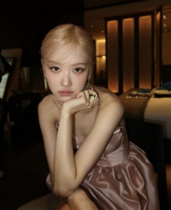 ‘아파트’ 로제, 12월 새 앨범 “온라인 혐오 댓글에서 영감을”