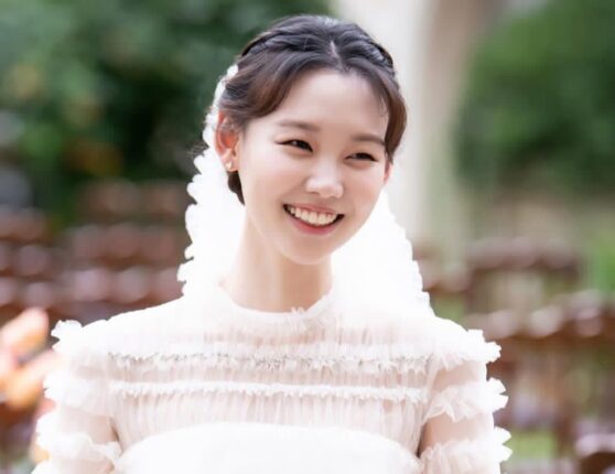 검사랑 결혼하더니 남편 대신 엄마 성 물려준 최연소 아나운서